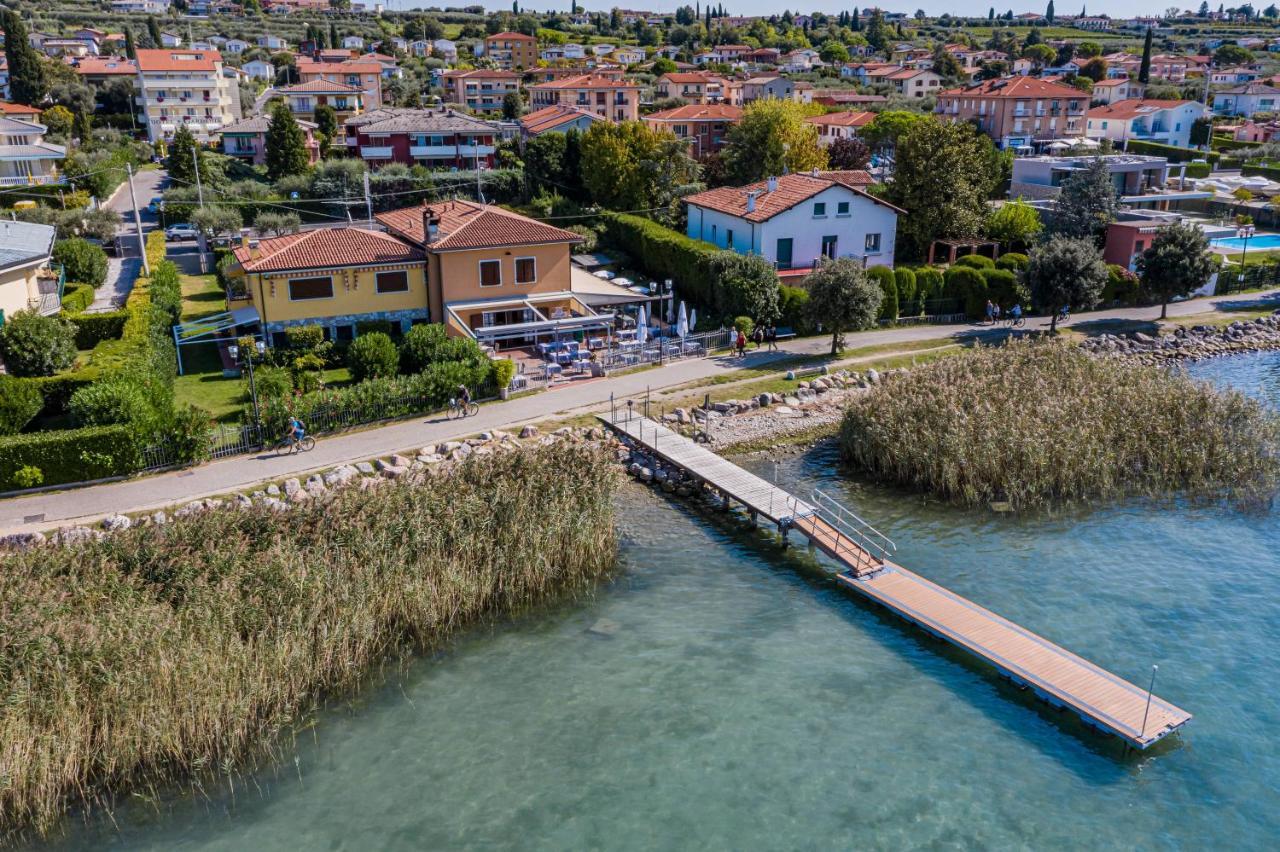 Locanda Le Palafitte Бардолино Экстерьер фото