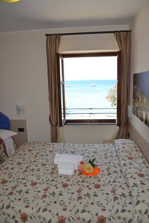 Locanda Le Palafitte Бардолино Номер фото